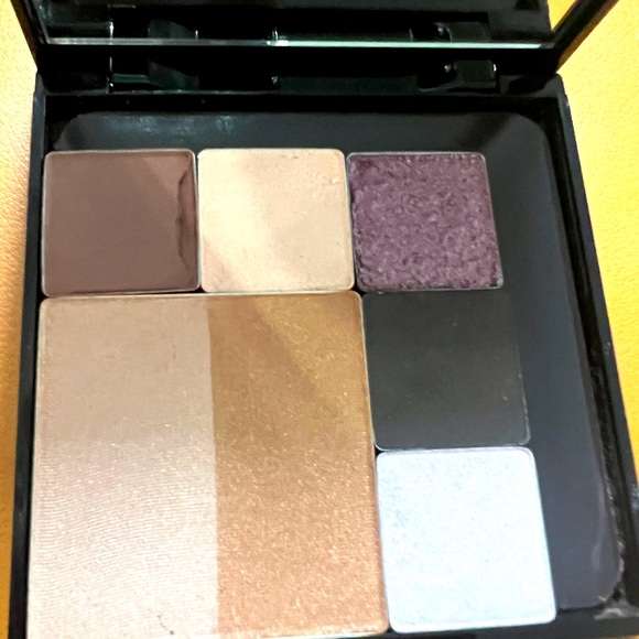 Trish McEvoy bronzer/eyeshadow pallet/NEW